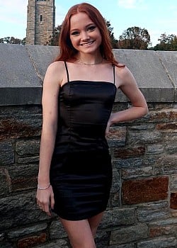 Mackenzie Davis (Dancer)